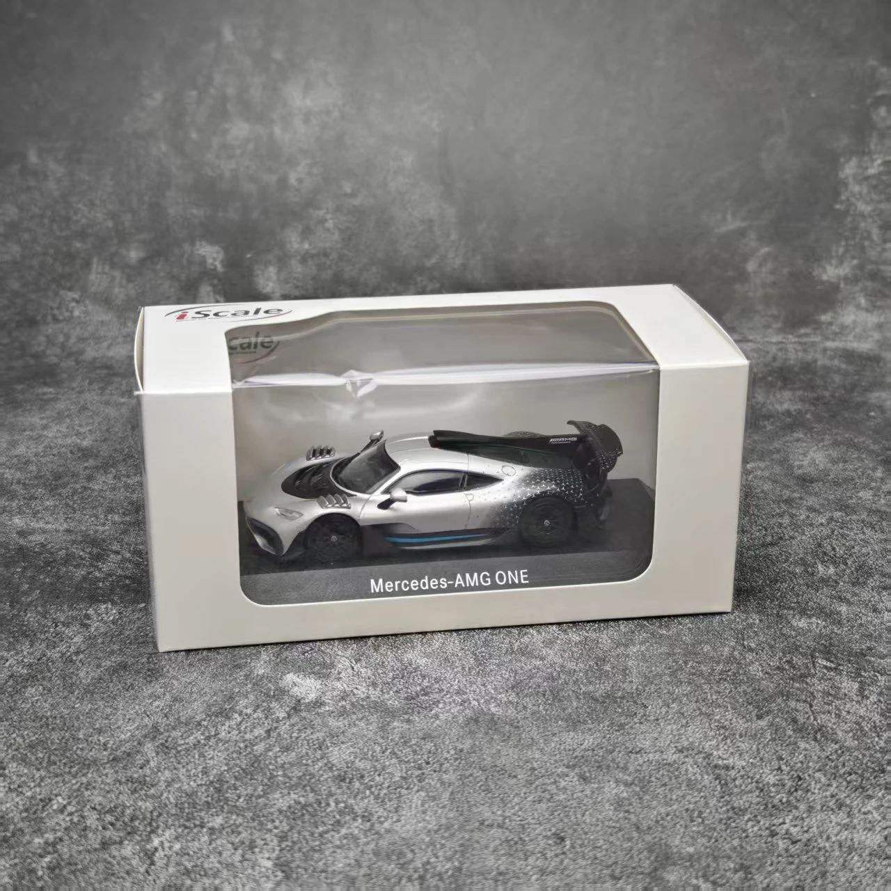 

Diecast IScale 1/43 Scale BENZ AMG ONE Alloy Car Model