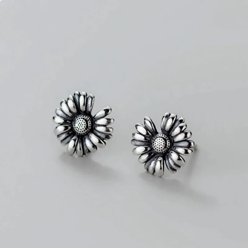 Uini Tail hot selling new 925 sterling silver retro chrysanthemum earrings fashionable simple and personalized flower earrings