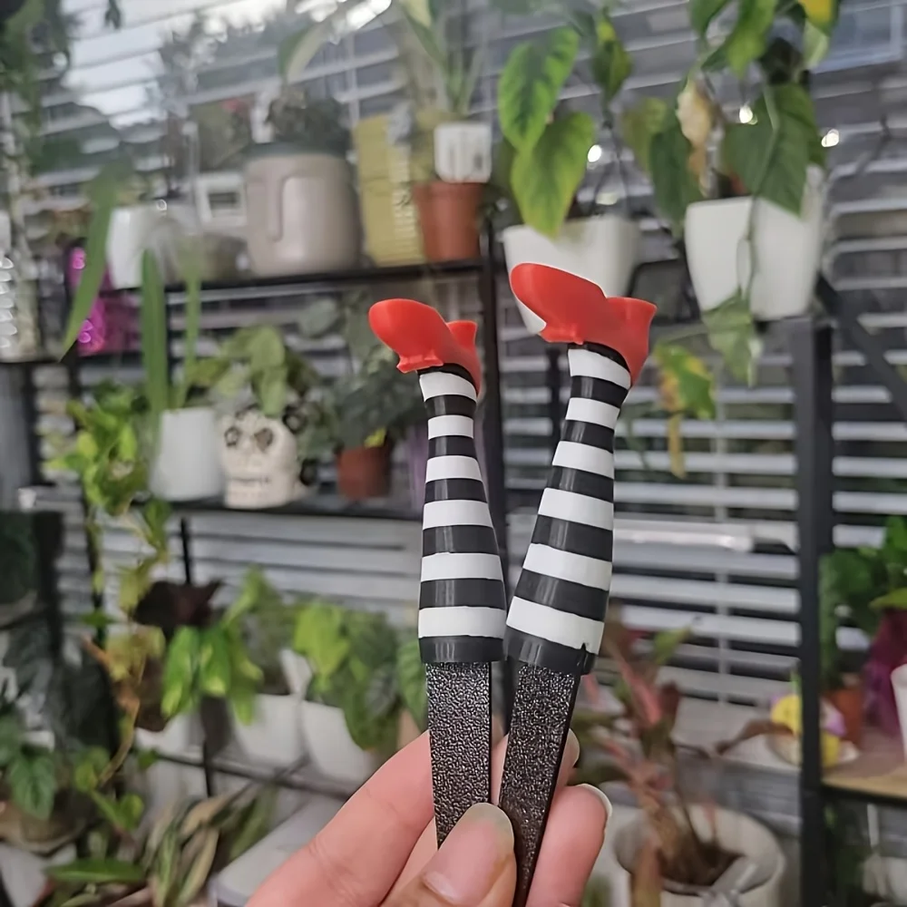 1 Pair of Witch Leg Plant Garden Decoration, Cake Signboard Gothic Flowerpot Fence Signboard, Potted Courtyard Lawn Decoration
