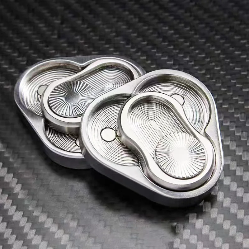 

Metal Fidget Pusher EDC Seris 3 Angles Magnet Push Card Gyro Sound Wave Stress Relief Hand Push Pa Pa Coin EDC Male Female Toys