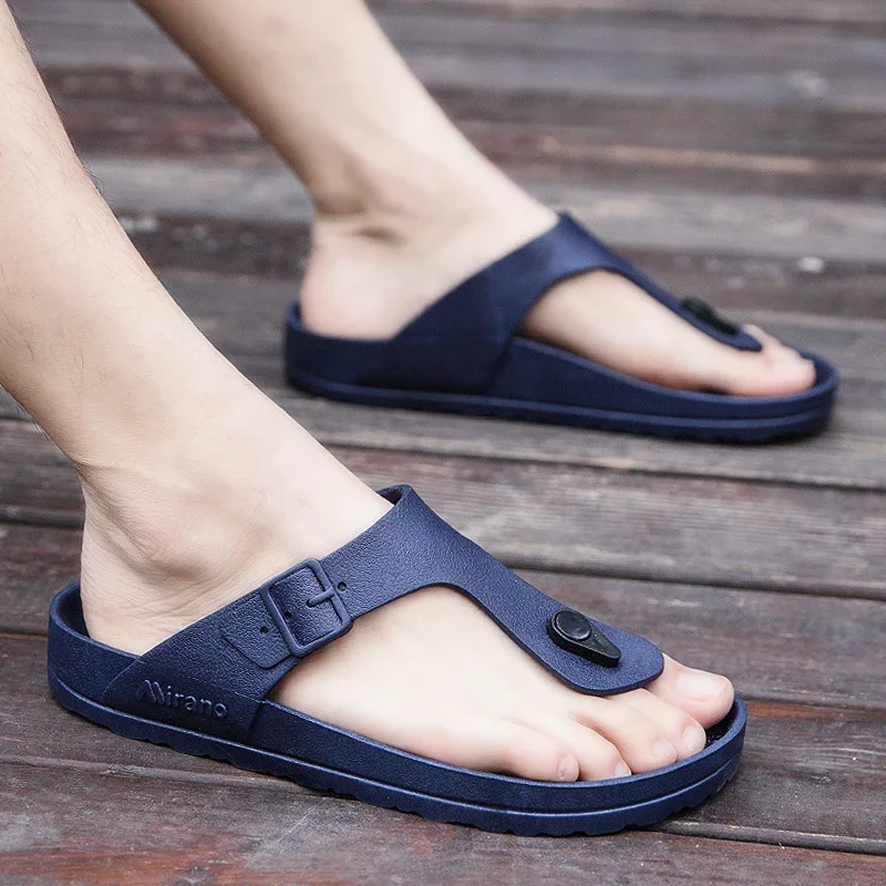 Summer Fashion Mens Flip Flops Leather Men Slippers Outdoor Sandals Breathable Male Garden Shoes Comfortable Men Beach Shoes