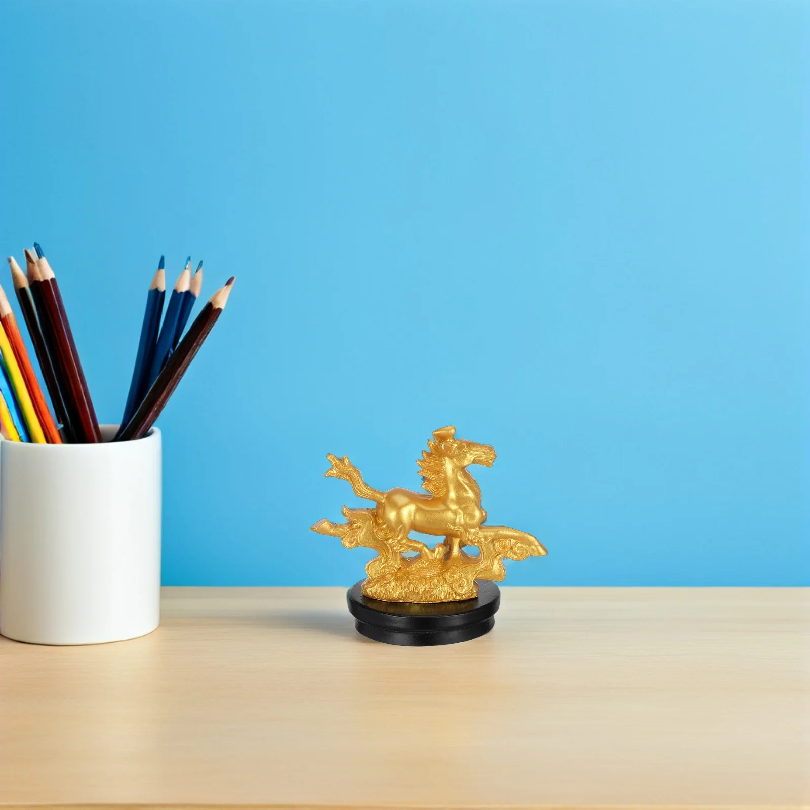 

Elegant Resin Horse Statue Home Decor Refined Finish Smooth Surface Versatile Display Successful Ornament Collectors Present