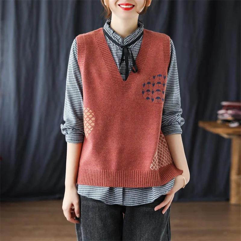 2022 Elegant Fashion V-neck Retro Knitted Vest Female Loose Sleeveless Pullover Jumper Sweater Vest Women Spring Autumn Clothing