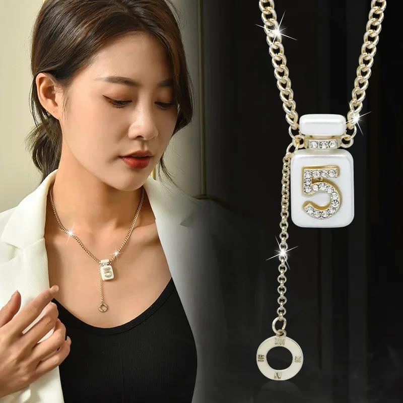 

Luxury Brand Korean Style Personalized Number 5 Bottle Necklace for Women Tassel Clavicle Chain Girl Neckalces Gifts Wholesale