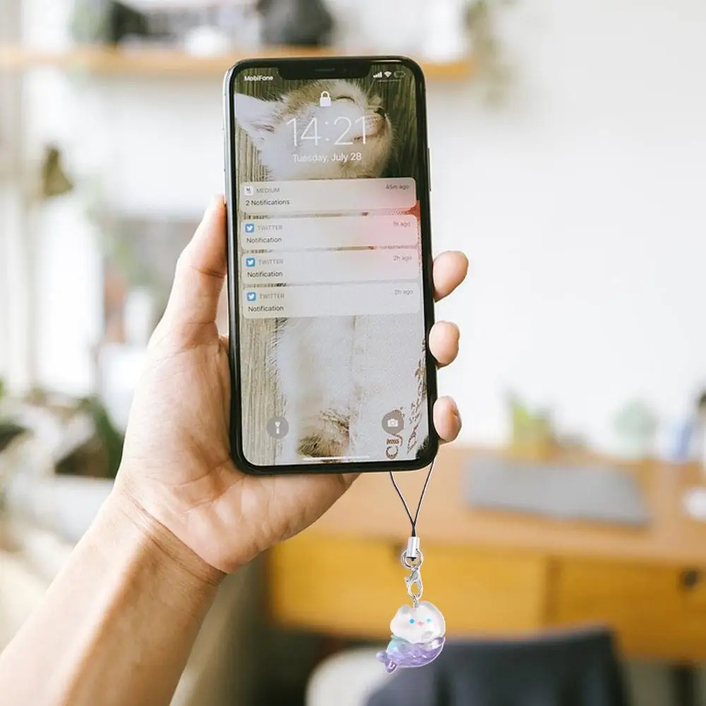 

Ремешок-цепочка для телефона с морскими обитателями: морская звезда, синяя акула. Подвеска-брелок для мобильного телефона. Подарок.