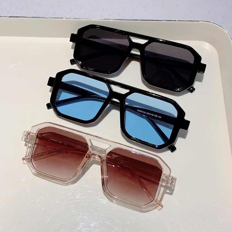 2 أزواج خمر مربع النظارات الشمسية الرجال شيك الرجعية جسر مزدوج التدرج في الهواء الطلق ظلال النساء عطلة عطلة ديكور نظارات شمسية