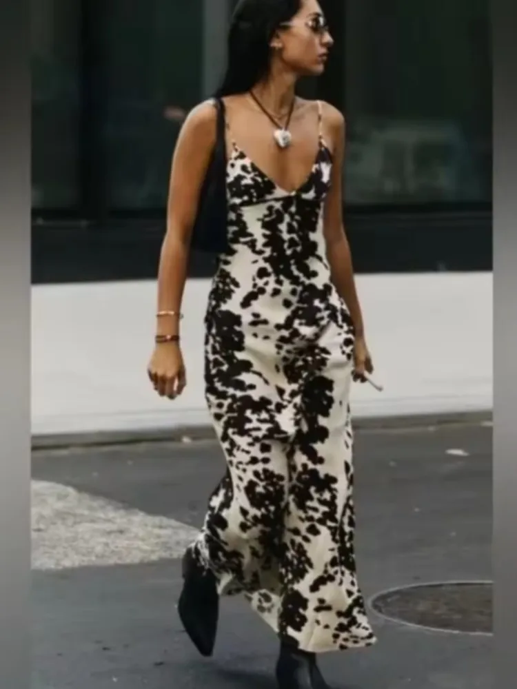 ヒョウホルタードレスアニマルプリント V ネック背中の開いたサテンサスペンダーローブルーズ痩身休暇ビーチキャミソールロングドレス