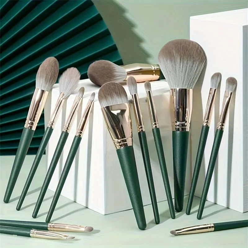 Elegant 14-piece green makeup brush set - soft, professional brushes for perfect foundation, contouring and blending