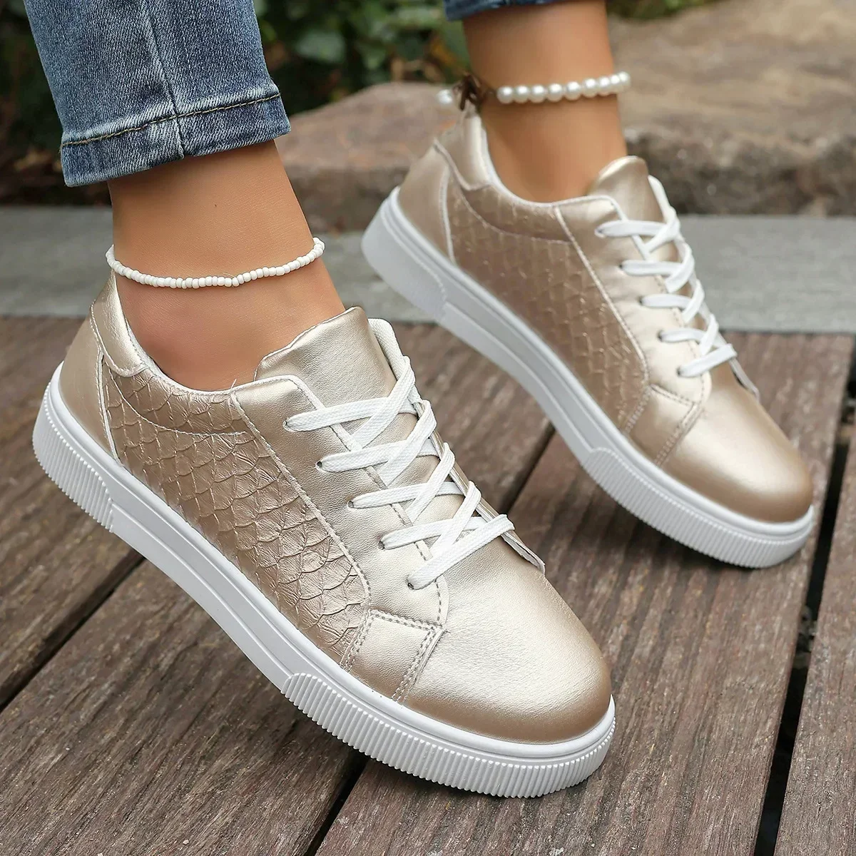 

Plus Size 42 Women Gold Sneakers Spring Autumn New Women Fashion Lace-up Soft PU Leather Board Shoes Ladies Casual Shoes