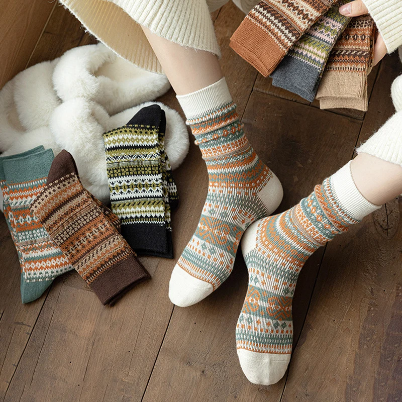 Chaussettes rétro ethniques japonaises pour femmes, style Maillard Fair Island, chaudes