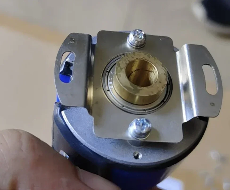 TS5700N8501 second-hand servo motor encoder, in stock, tested ok， function normally