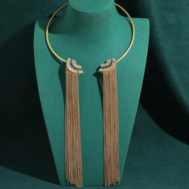 

Vintage Rhinestone Open Choker Necklace Exaggerated Long Tassel Gold Color Metal Chinese Style Jewelry Party Banquet Accessories
