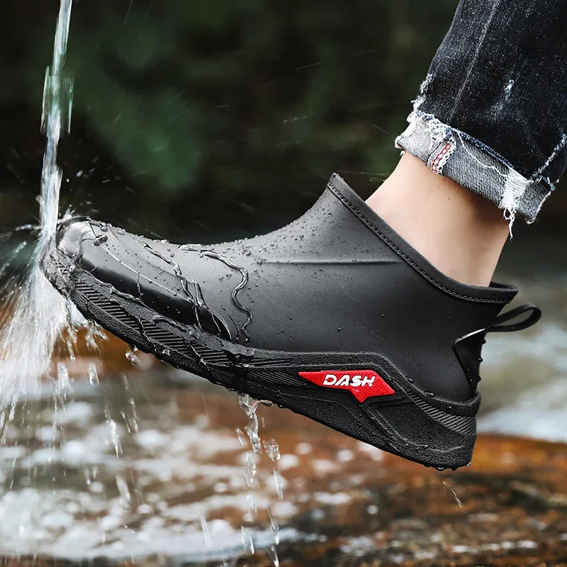 حار أحذية المطر الرجالية الجديدة للماء منخفضة أعلى أحذية المياه خفيفة الوزن عدم الانزلاق في الهواء الطلق تنوعا أحذية رياضية كاجوال أسود أحمر #5