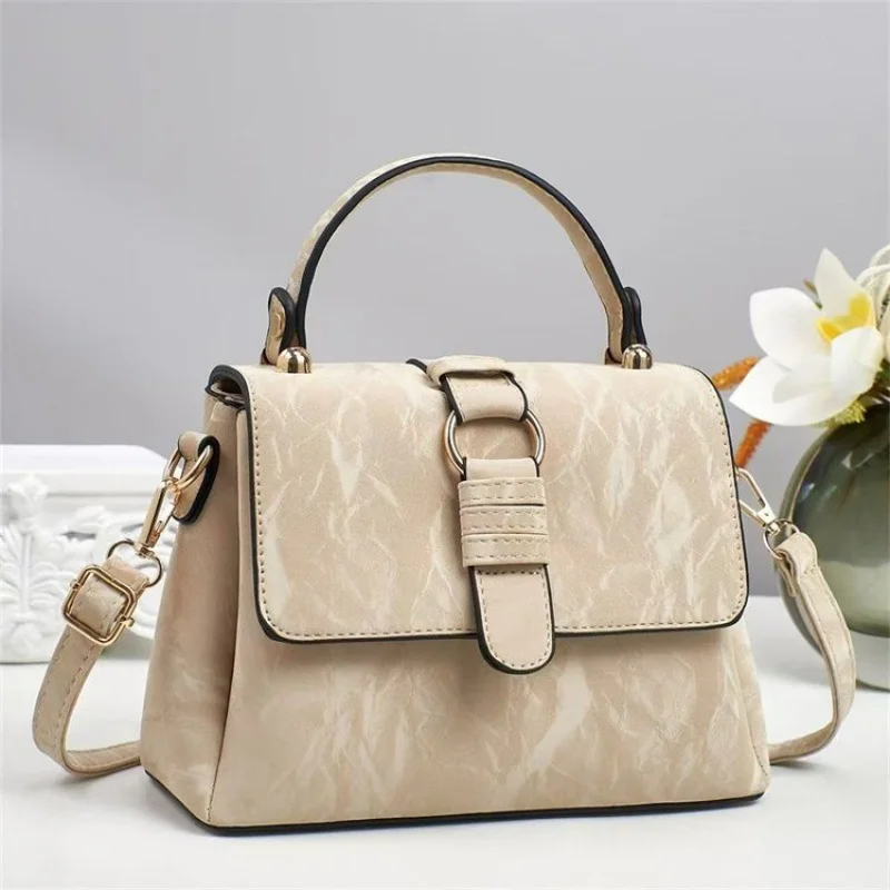 

Trendy Minimalist Crossbody Bag Elegant Leather For Casual Women And Leisure Versatile Design