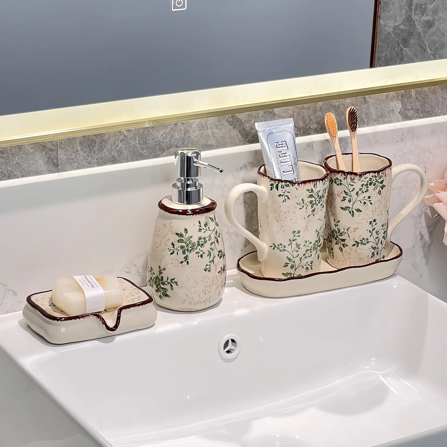 Keramik-Seifenspender Modern V – Zara Home Bathroom Bewertung und Preis