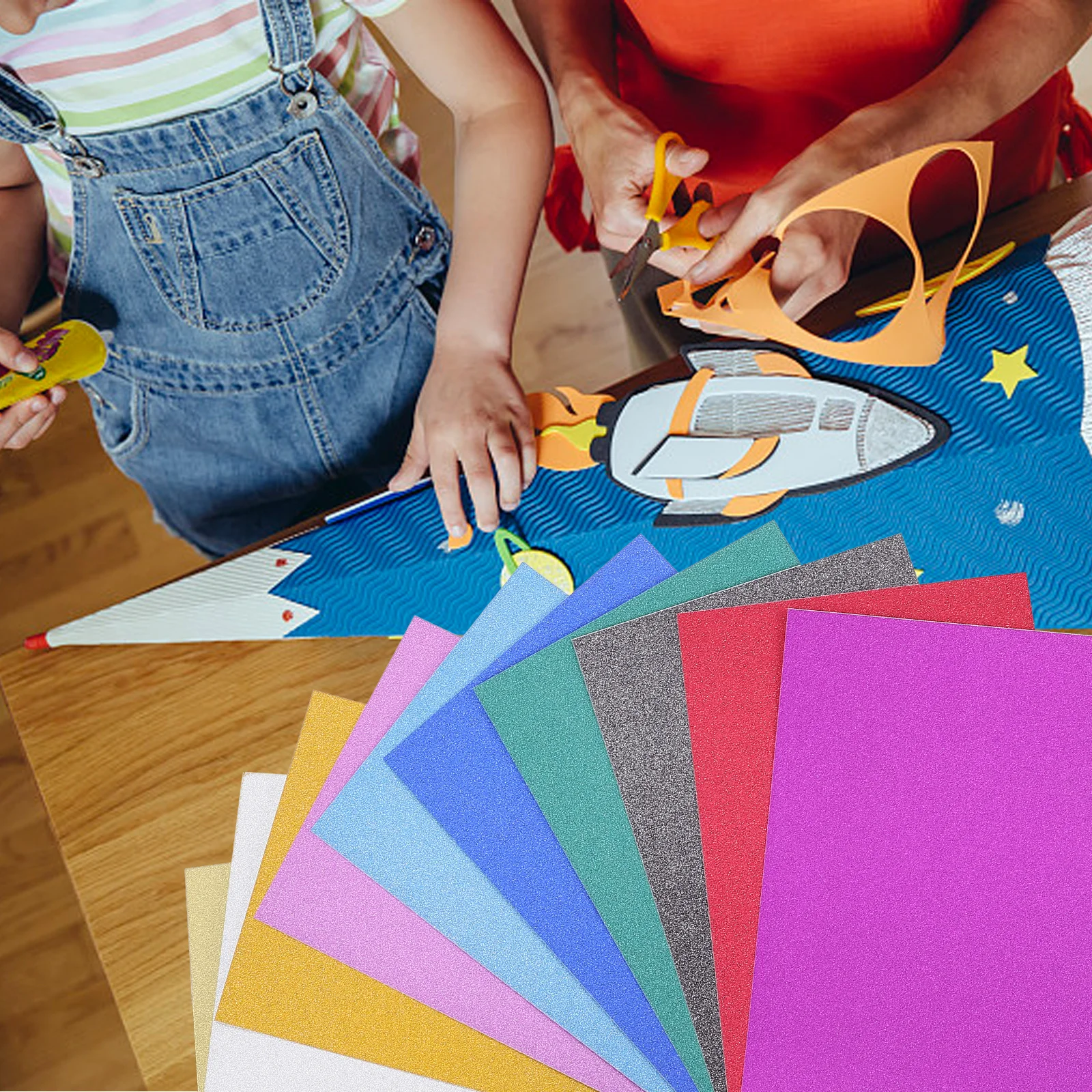 กระดาษการ์ดกลิตเตอร์ 40 แผ่น กระดาษแข็งคุณภาพพรีเมียม ตัดง่าย ออกแบบง่าย สำหรับงานประดิษฐ์ ของขวัญ งานฝีมือ กระดาษการ์ดกลิตเตอร์