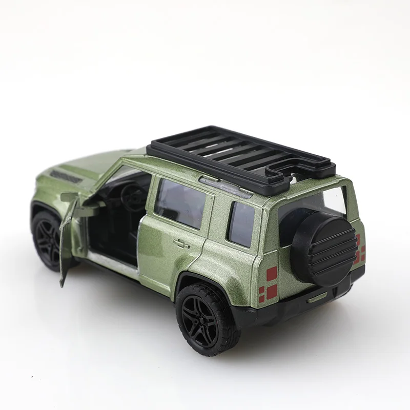(袋入り) 1:36 SUV ディフェンダー 合金プルバックカーモデル、子供のおもちゃ