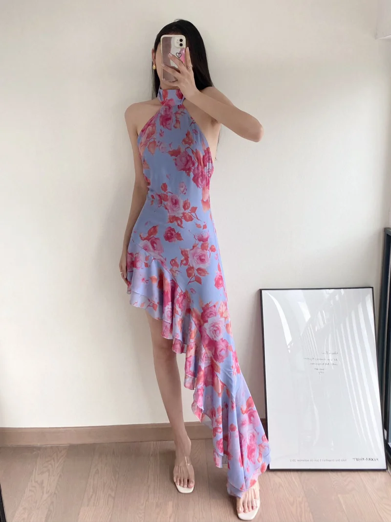 

Beach vacation style, fashionable and casual trend, temperament, age reducing printing, asymmetrical ruffle edge dress