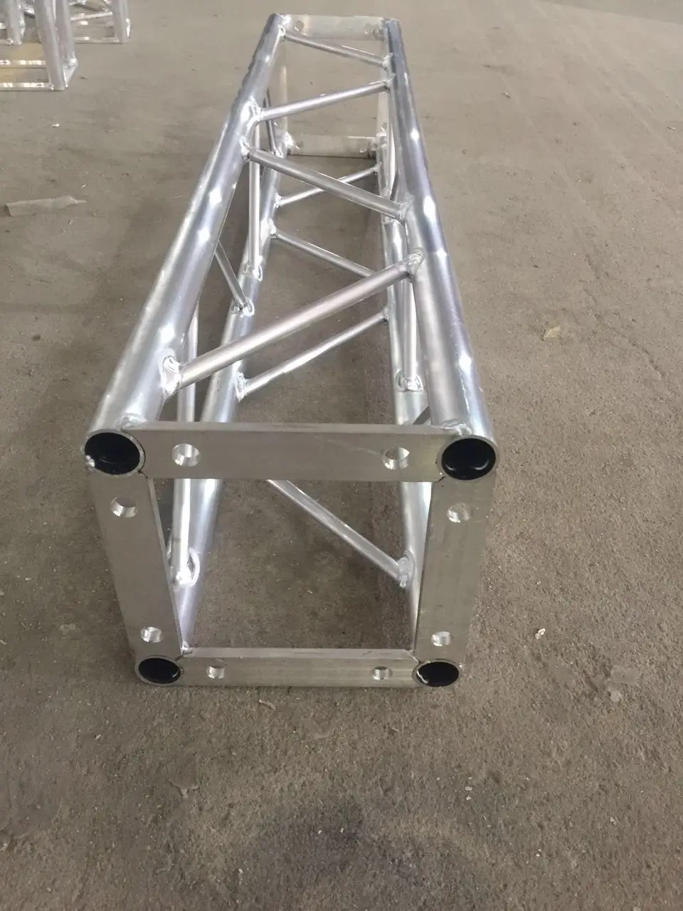 Aluminum Bolt Truss 200x200mm Small Square Truss With Round Main Tube For Decoration/wedding On Sale