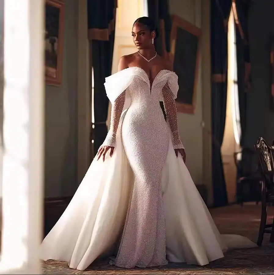 Luxury Crystals Sequined Wedding Dress V Neck Beaded Bridal Gowns With Detachable Train Customized Bride Travel Marriage Attire