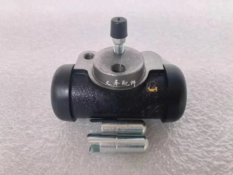

Forklift FD30TA FD30S F18B F14E F18C FD30NT S4S brake cylinder