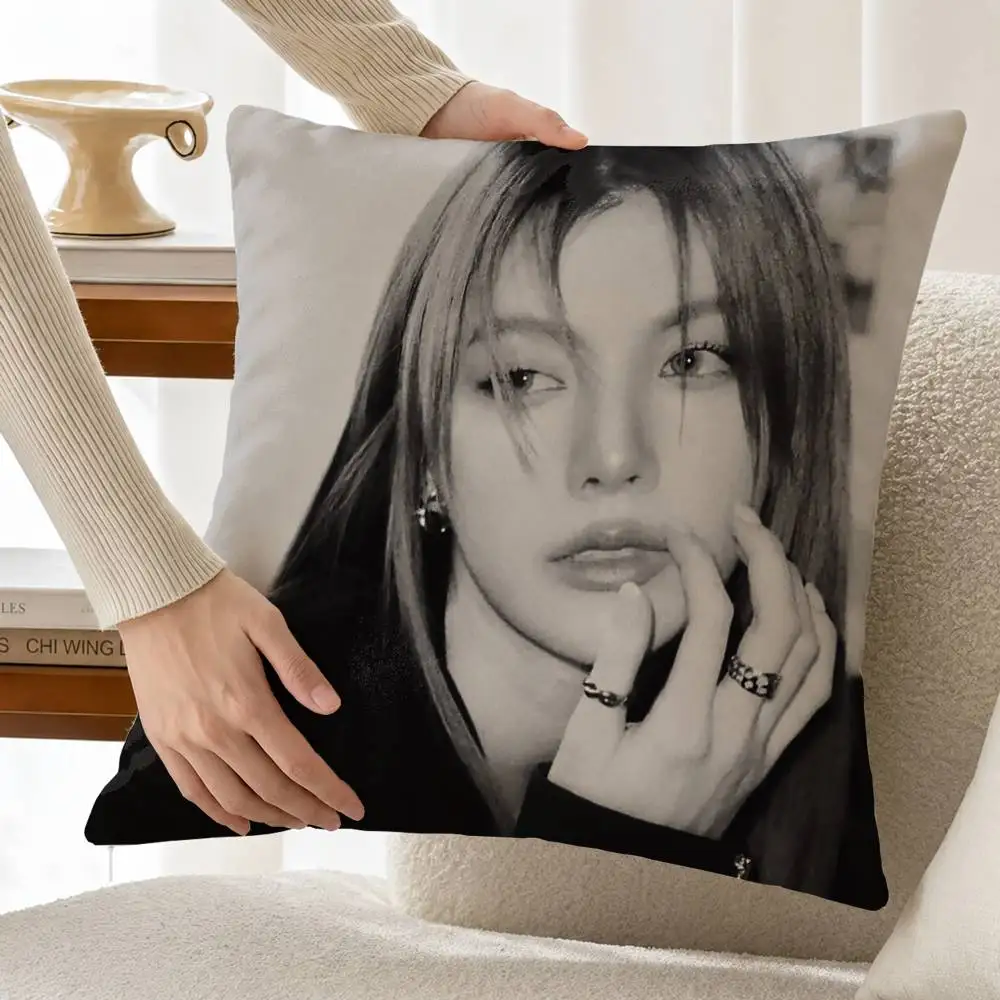 Cute O-Orm Kornnaphat Custom Double Sided Print Square Pillow Cushion Cover