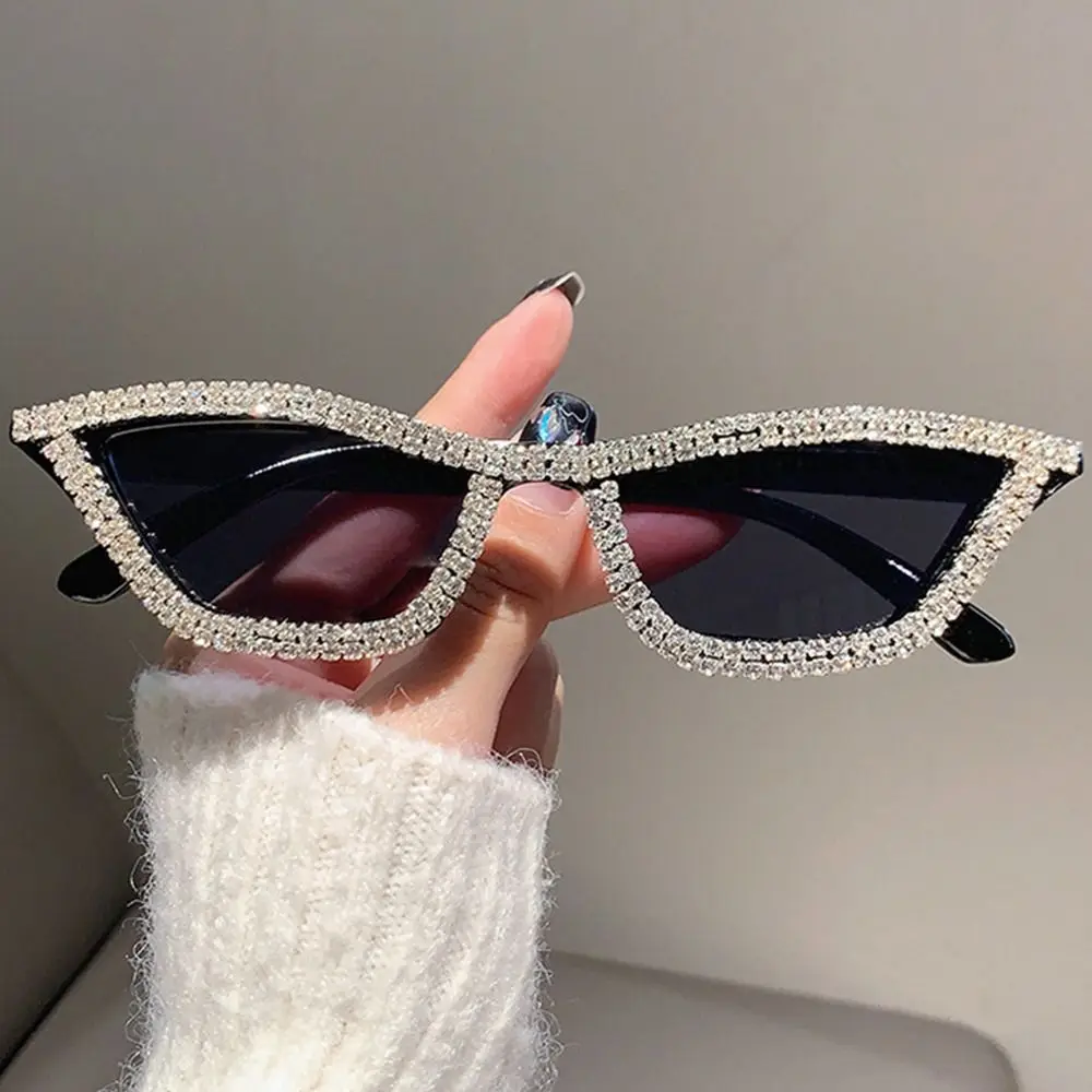 Small Cat Eye Sunglasses for Women Triangle Frame Glitter Diamond Trendy Sunglasses Sparkling Crystal Disco Party Shades Eyewear