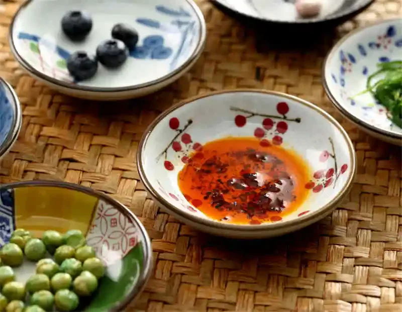 أطباق السوشي السيراميك اليابانية الصغيرة طبق توابل وصلصة الصويا التوابل أطباق الصحون الخل سلطة الوسابي لوحة كوب صلصة قوارب المرق