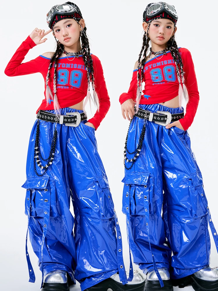2025 الأطفال أزياء رقص الجاز أداء للفتيات الأحمر المحاصيل القمم السراويل الزرقاء Kpop ملابس الهيب هوب ملابس الرقص DQS20910