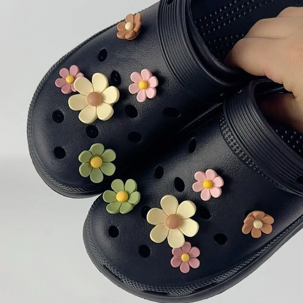 10Pcs/Set New ABS Shoe Buckle Charms DIY Easy to Attach Shoe Buckle Decorations Daisy Flower Shoe Charms Clogs Accessories