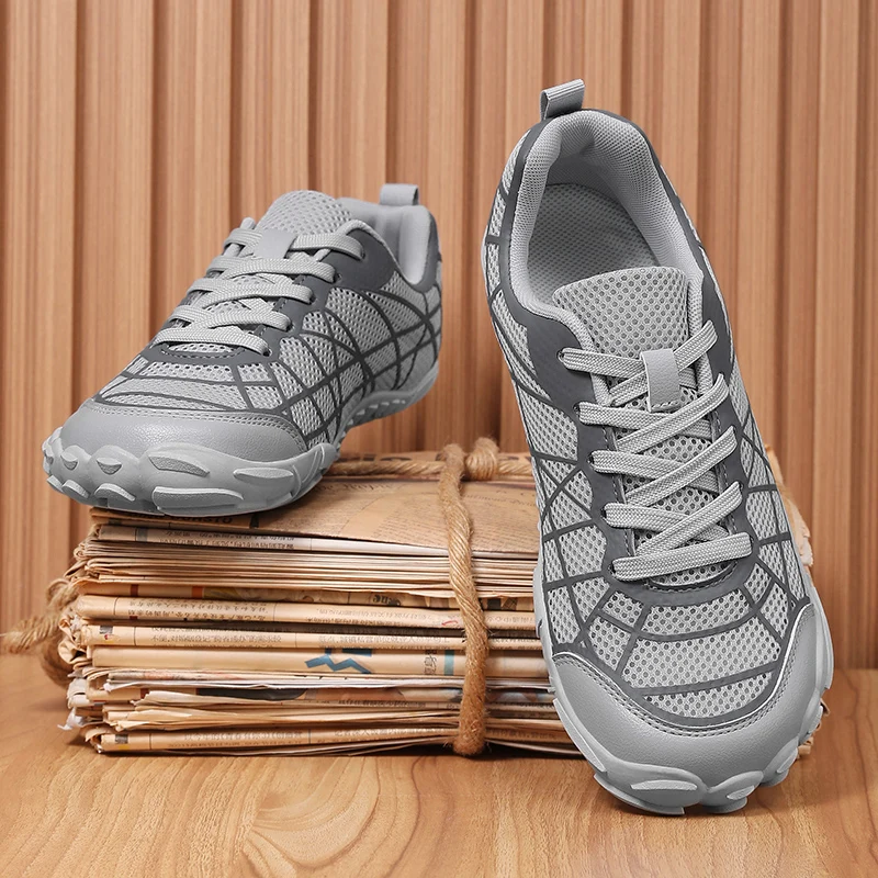 

Fashionable Men's Mesh Shoes, Outdoor Multi-functional Sports Shoes, Anti-slip and Breathable Walking and Casual Sports Shoes
