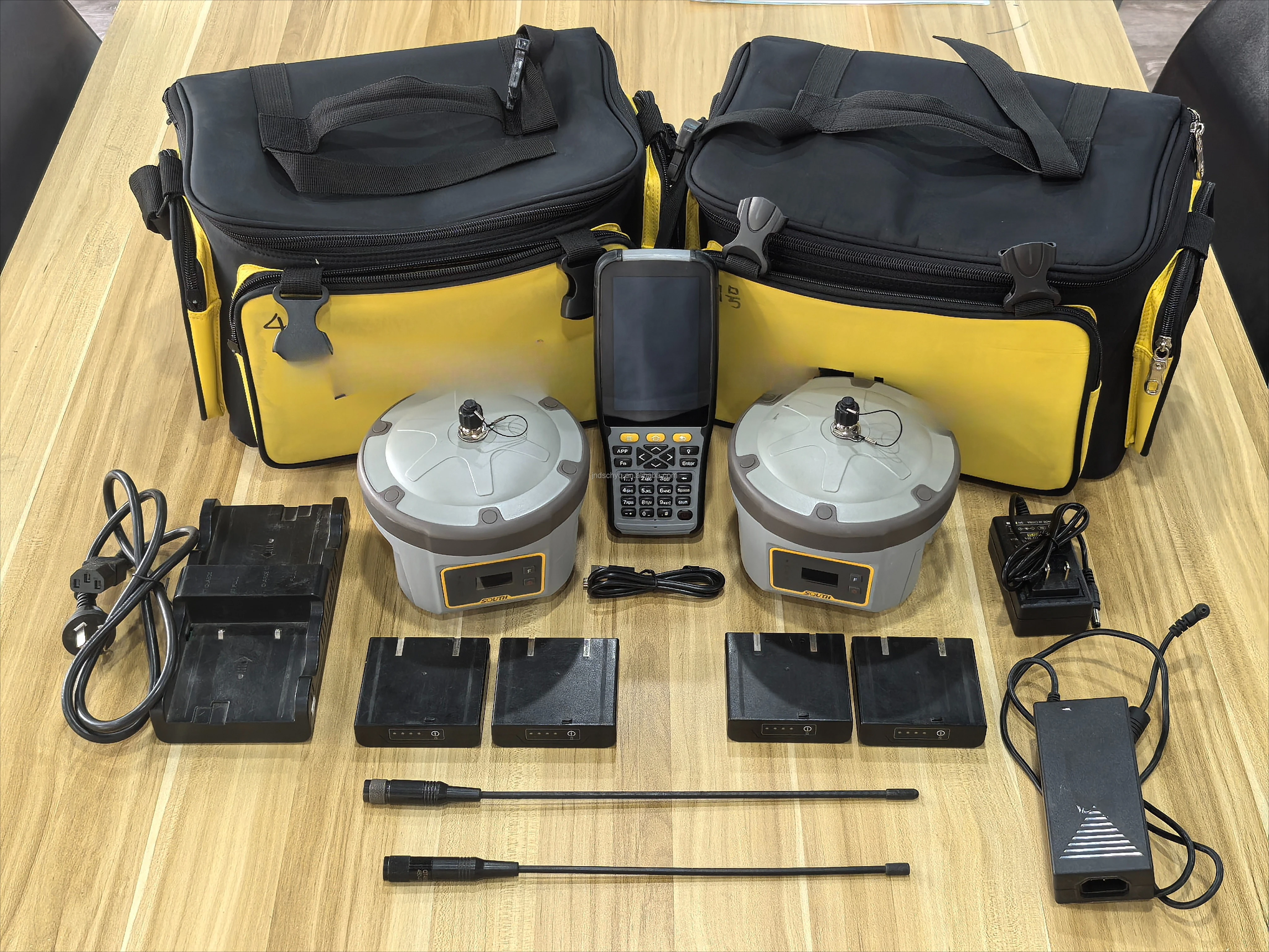 

Gold Seller South G6 Gnss Rtk Land Surveying Instrument Gnss Receiver South Galaxy G6 Gnss Base and