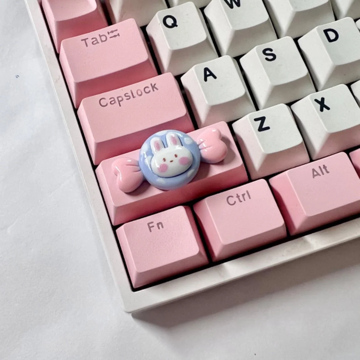 

Cute Cartoon Rabbit Shift Personalized Keycaps 2.25u Cross Axis Mechanical Keyboard OEM Height Supplement Keycaps Pink White Key