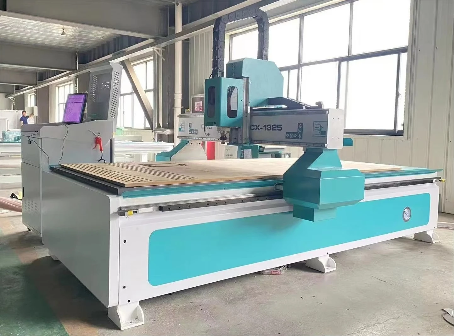 1325 Wood Cnc Router Machine for Doors Cabinets Office Furniture 4*8ft Cnc Engraving Carving Milling 3 Axis Machine view 5