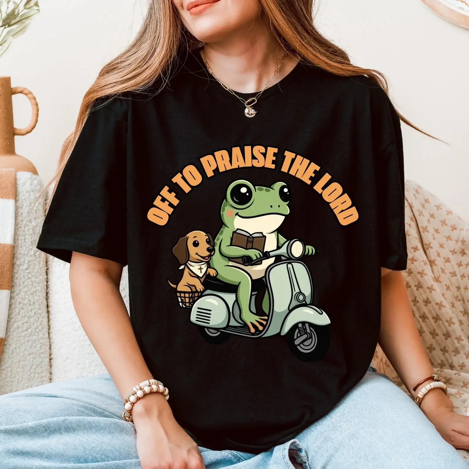 Off To Praise The Lord Frog Dachshund T Shirt Funny Christian Faith Based Humor Religious for  vintage Washed graphic Versatile