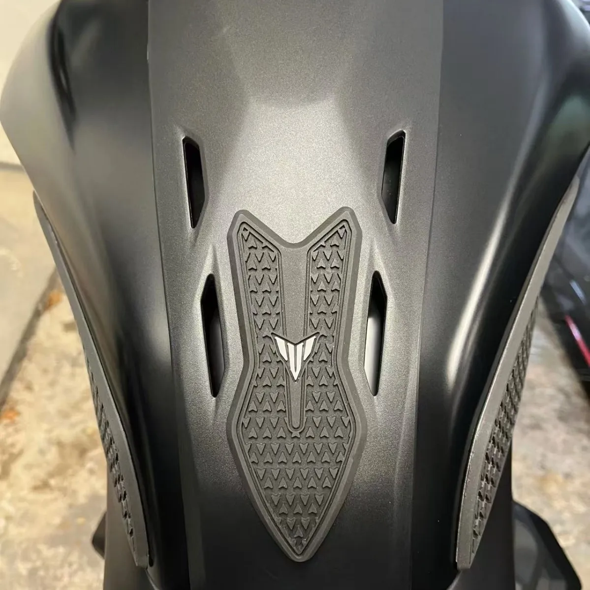 New For MT 07 MT-07 mt07 2025 Motorcycle Tank Pad Protector Sticker Decal Gas Knee Grip MT07 mt 07