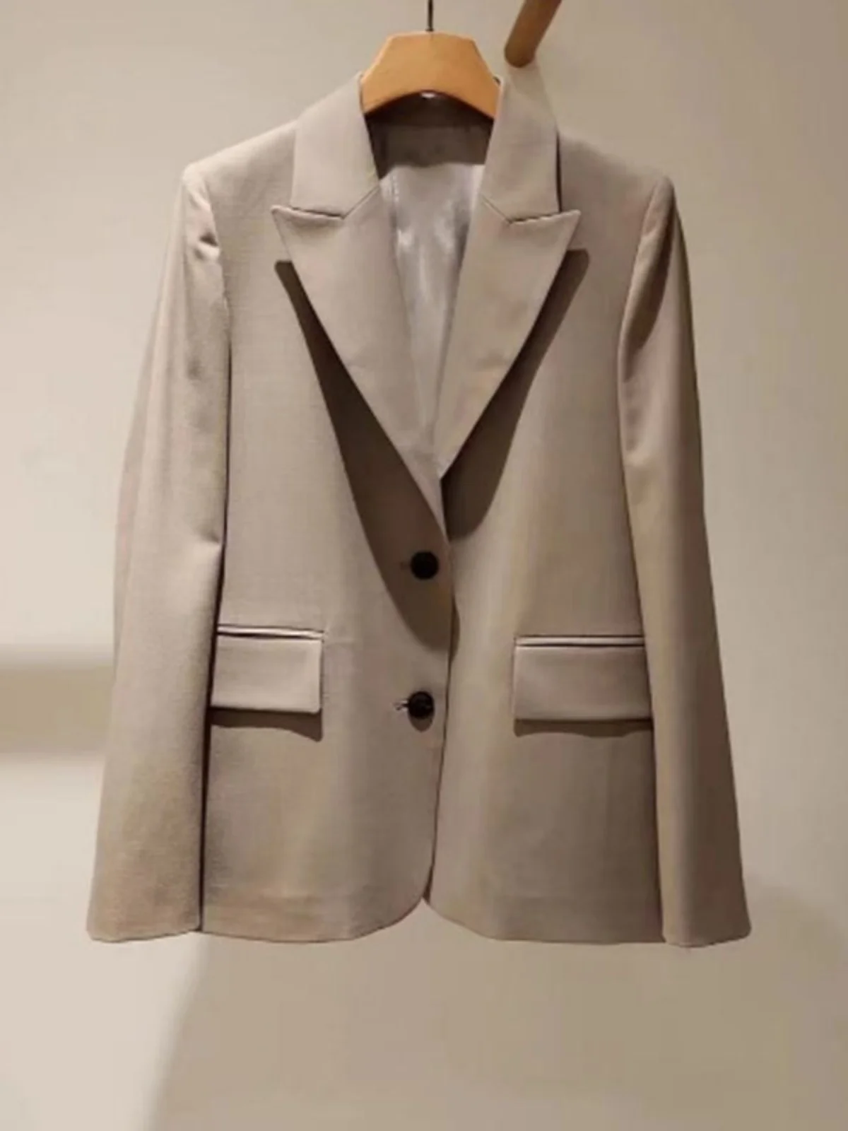 

Костюм Quali S Home: весенне-летний комплект с воротником, универсальный топ-пальто с разрезом для поездок на работу, стройнящий силуэт, с длинными рукавами, из шерстяной смеси, в комплекте с юбкой