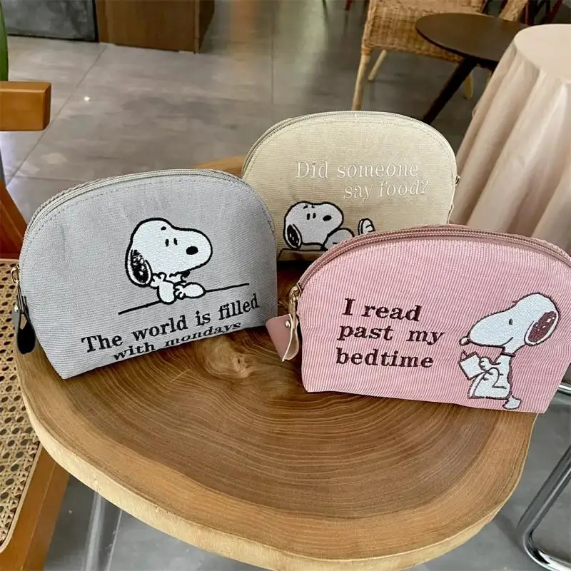 Cartoon Snoopy Wallet Embroidered Corduroy Travel Storage Bag Fashionable Durable Kawaii Snoopy Portable Small Zipper Bag