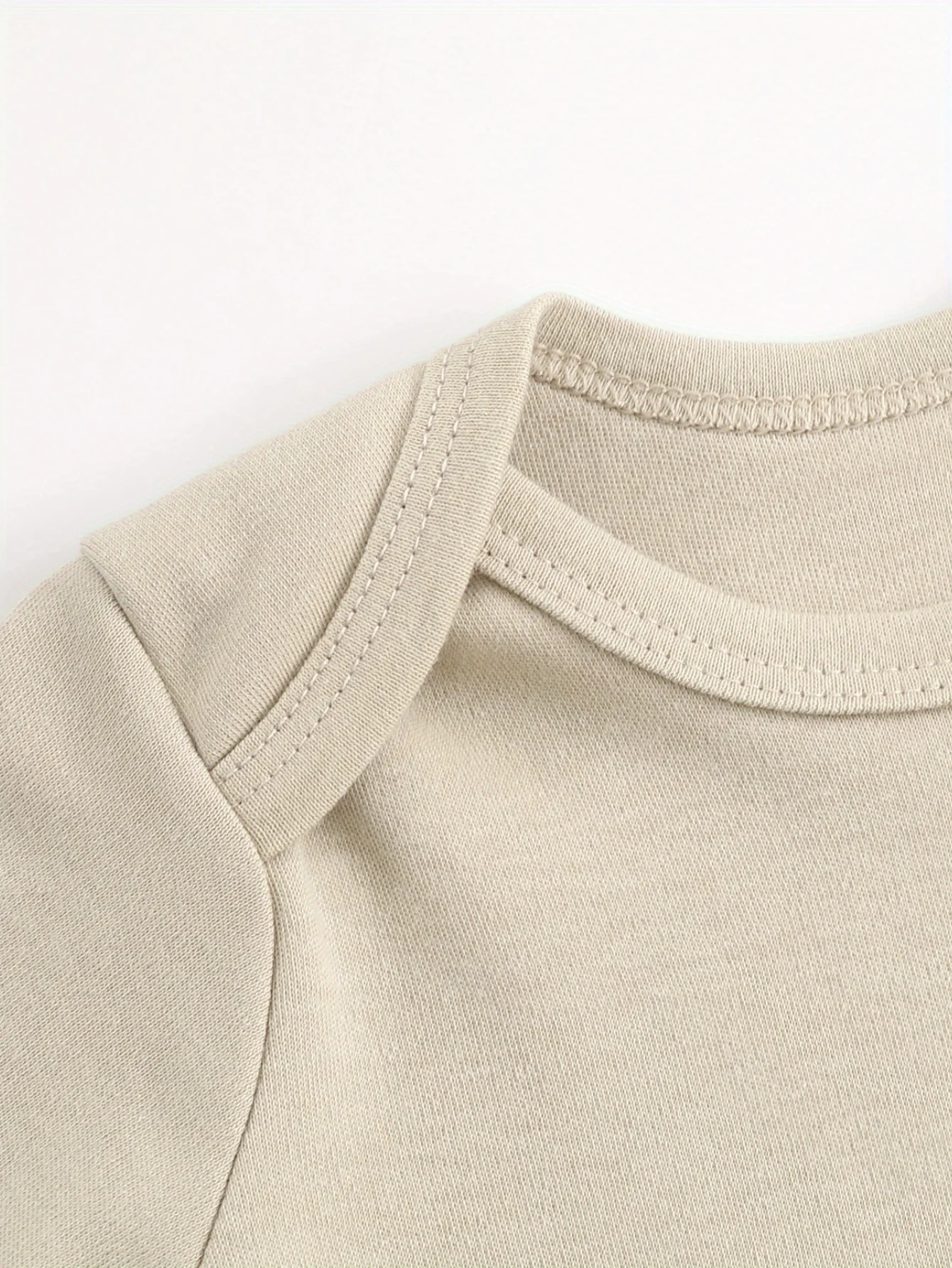 St. Patrick Lucky Cat Unisex Baby Bodysuit, 100% Cotton Soft Onesie, All-Season Wear Beige Crawling Suit 190GSM