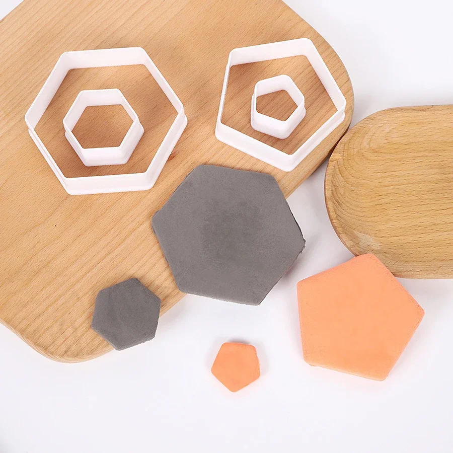 4 Sizes Hexagon Soccer Ball Cookie Cutter Plastic Kitchen Baking Accessory for Sugar Fondant Cake Decoration