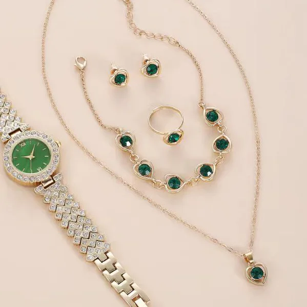 

Странные бриллиантовые полые серьги-гвоздики в форме сердца, комплект ювелирных изделий для рук, кольцо из элегантного кольца, комплект из 4 предметов, новый трансграничный дизайн