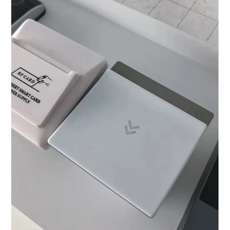 Hotel Energy Saving Switch TTHOTEL TTLock 13.56MHz Key Card Contactless WiFi App Remote Control Wall Switch