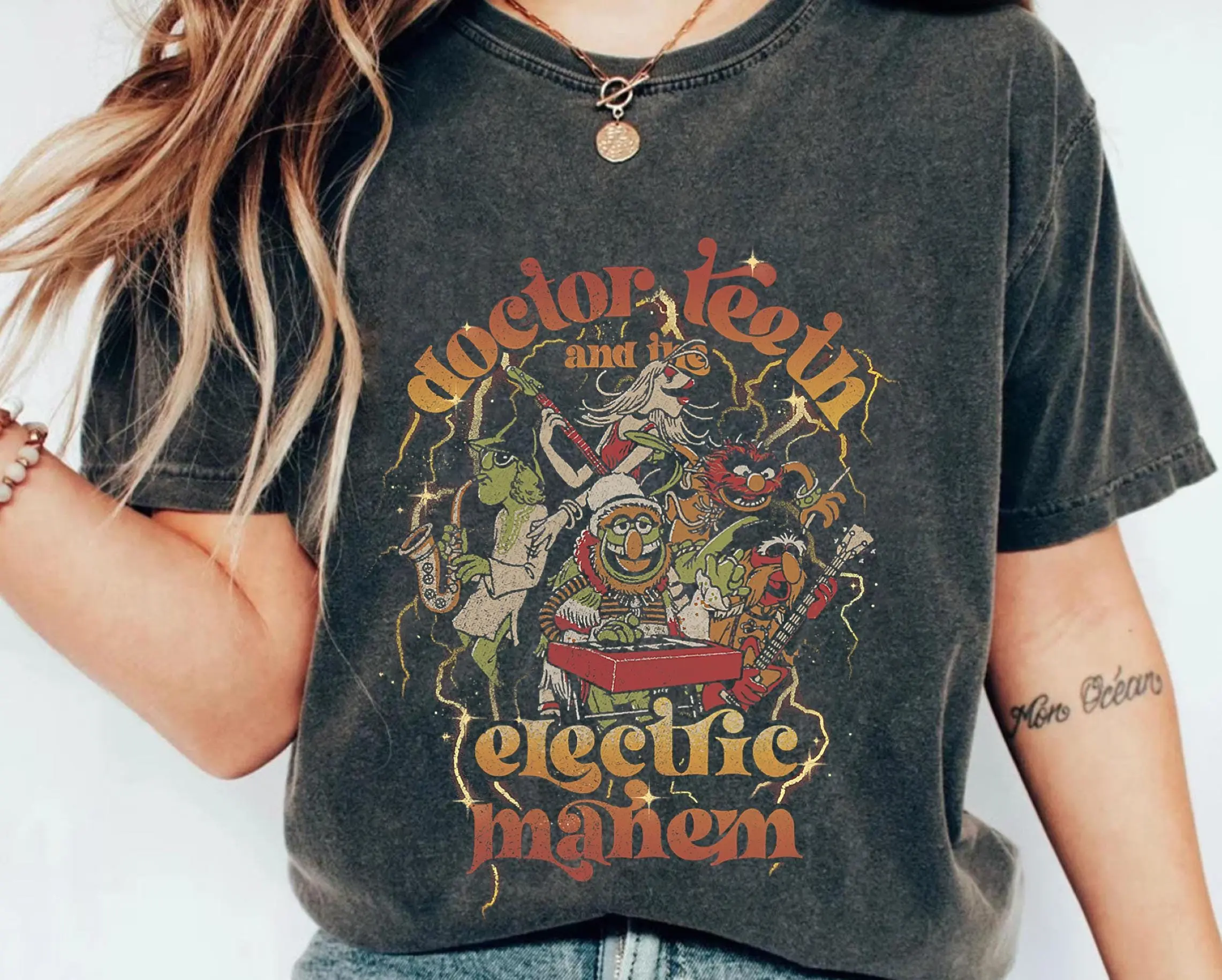 레트로 디즈니 인형 닥터 티스와 일렉트릭 카오스 셔츠 |   마법의 왕국 |   디즈니랜드 가족 여행 휴가 셔츠