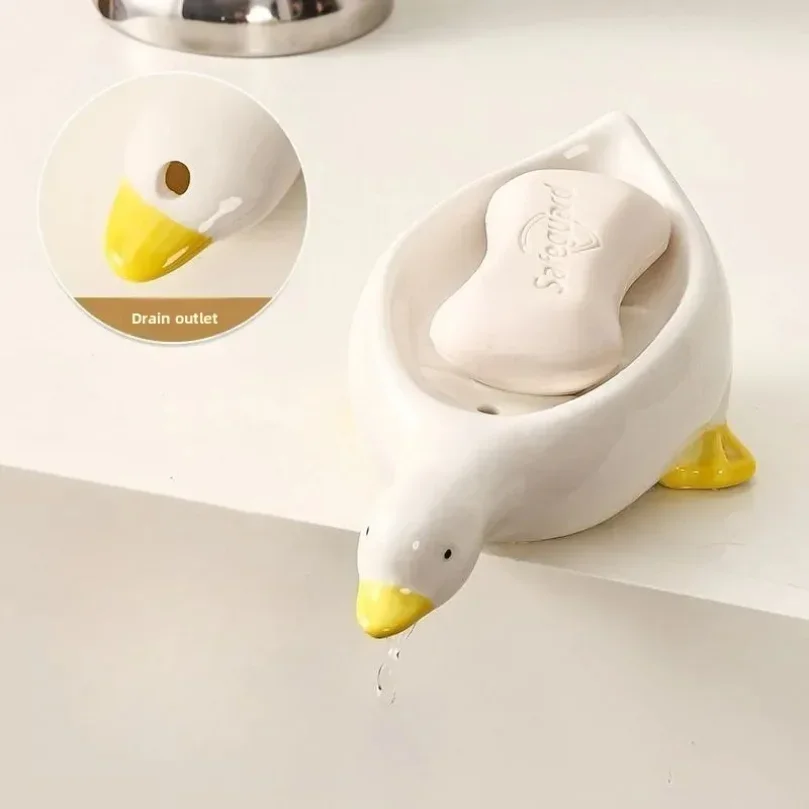 

Small yellow duck soap box storage draining no water accumulation washbasin bathroom cute soap box storage rack Practical design