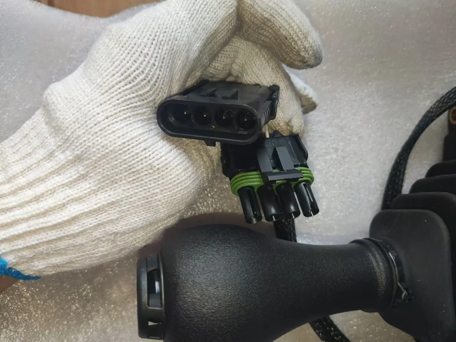 Original Hot Selling Gear Selector 6006035005 Engineering Machinery Parts Suitable for Grader