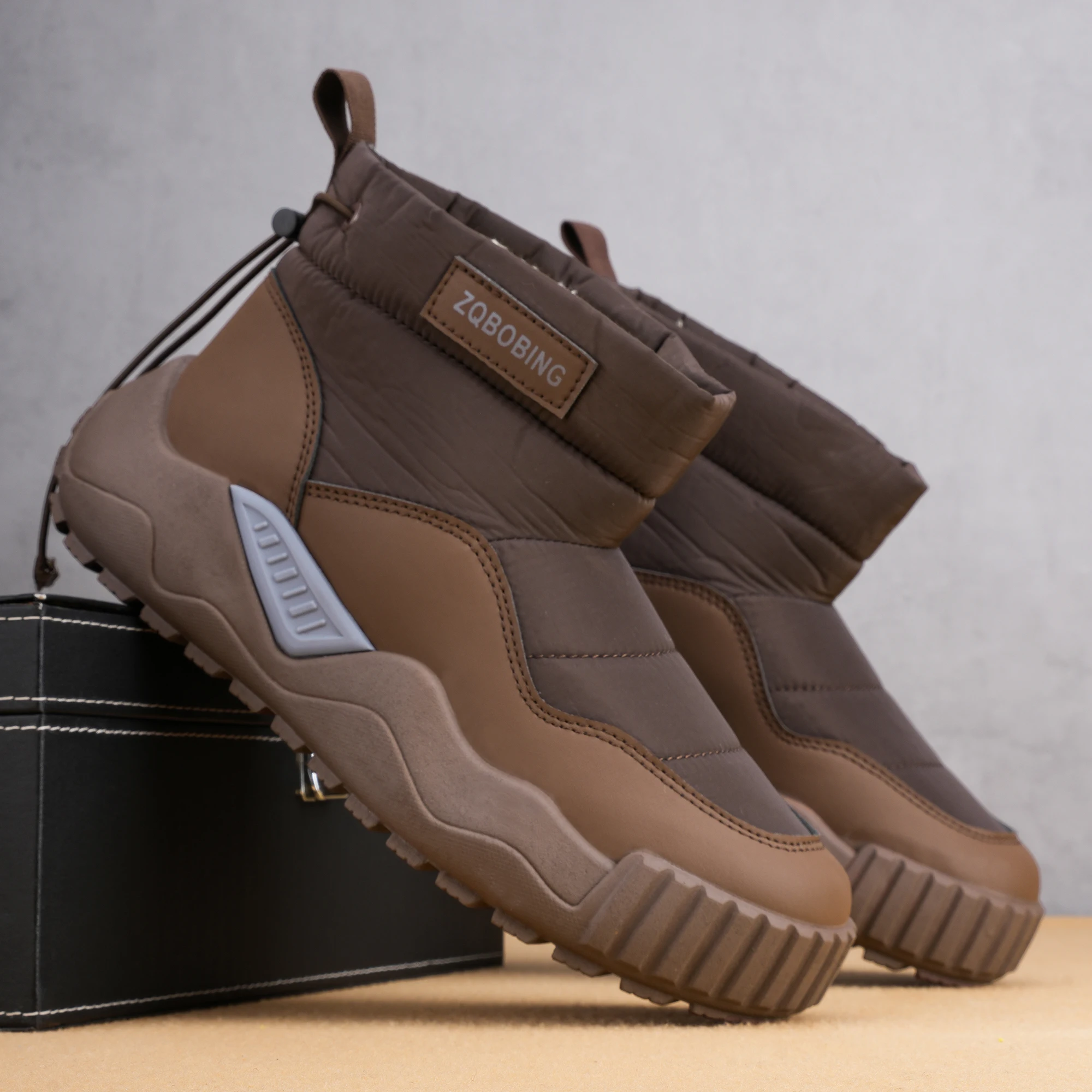 Neue Winterstiefel im Plüsch-Warmstil, Größe 39-48, große Größen, braun-schwarze Schneestiefel für Herren, vielseitige Herrenstiefel, verdickte Baumwollschuhe, trendige Outdoor-Herrenschuhe. – Detail 4