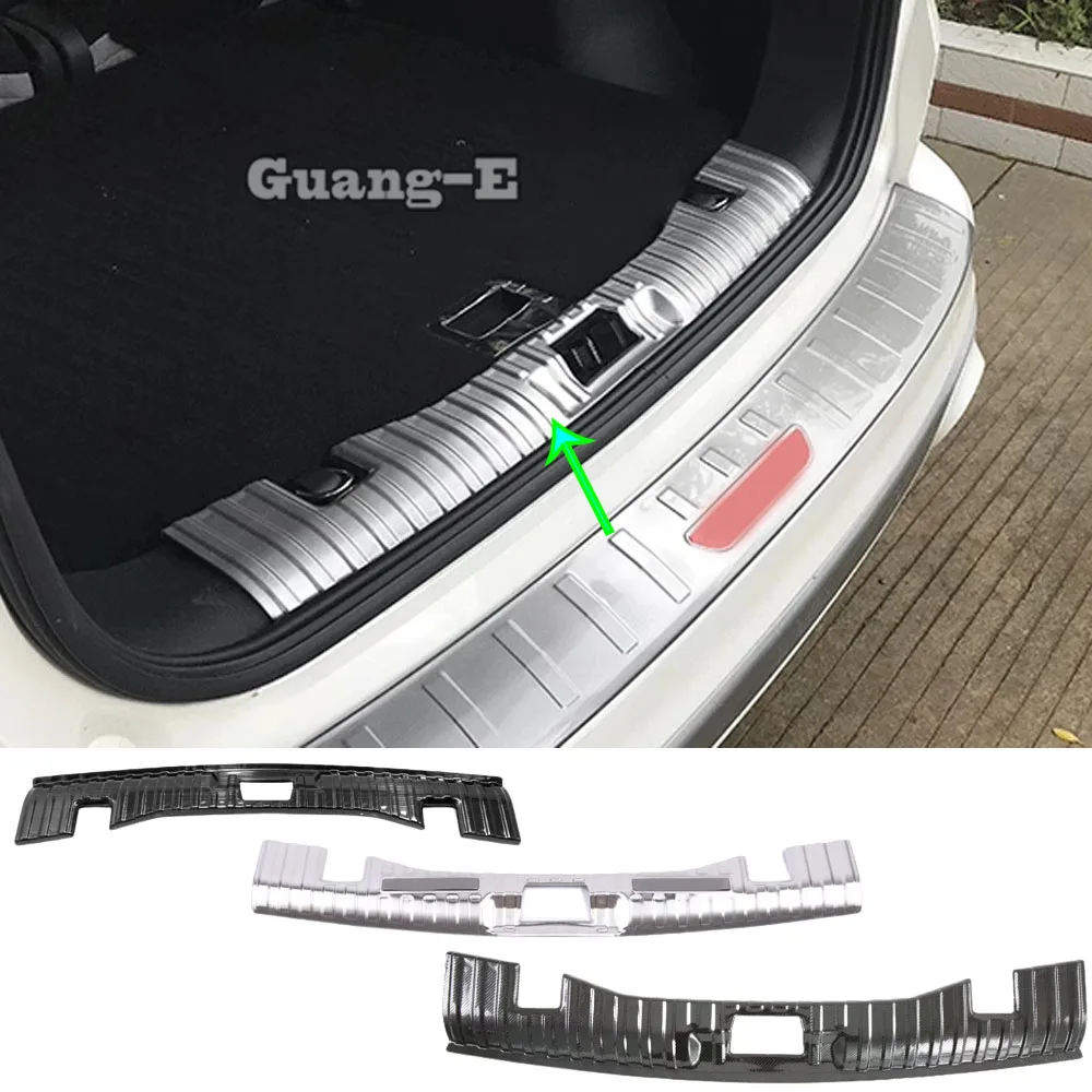 

Car Inside Rear Bumper Pedal Cover Trim For Ford Escape/Kuga 2020 2021 2022 2023 2024 Decoration Frame Interior Accessories