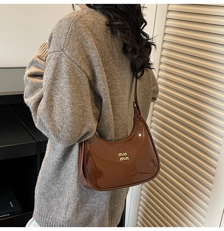 

Elegant Shoulder Bag 2025 New for Women, Luxury Glossy Leather Crossbody Purse, Fashionable Underarm Bag for All Occasions