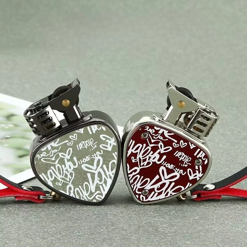 

Масляная зажигалка CF, ветрозащитная, креативная любовь и высококачественная индивидуальность, подарок бойфренду на день рождения