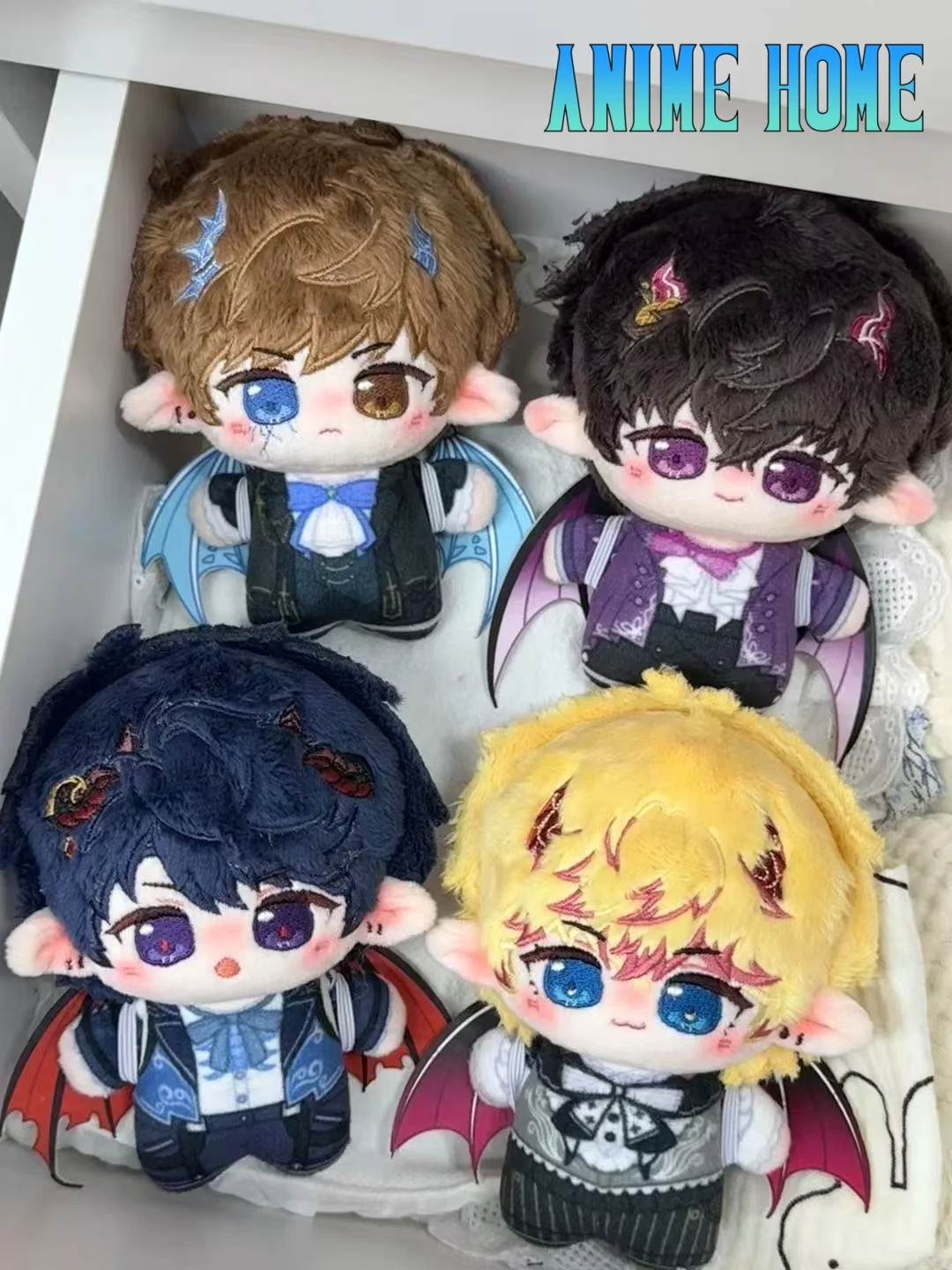 

Original Game Mr Love: Queen's Choice Victor Gavin Kiro Lucien Demon 10cm Plushie Doll Toy Plush Wing Props Cosplay